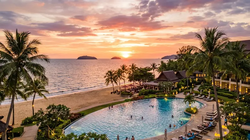Shangri-La Tanjung Aru beachfront resort with sunset views over the South China Sea
